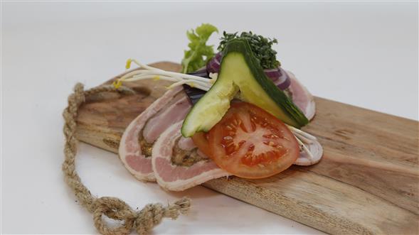 Rullepølse med sky og løg (Alm)